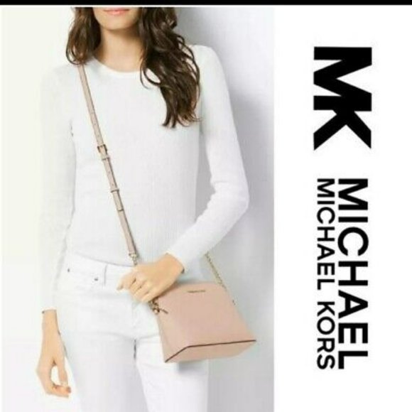 MICHAEL Michael Kors Handbags - Michael Kors CINDY LG Dome Crossbody Ballet Pink Leather Purse 38S9YCPC3L NWT